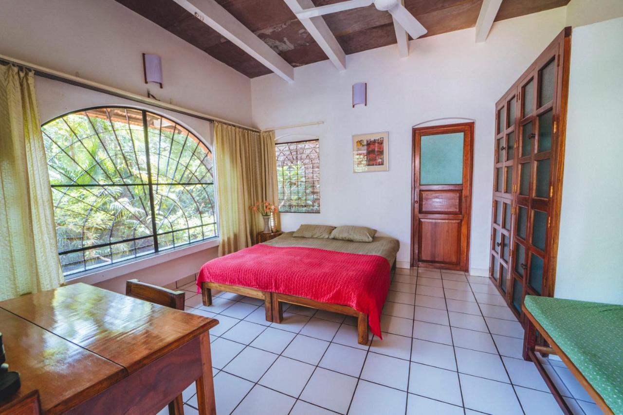 Gaia'S Garden Guest House Auroville Exterior foto